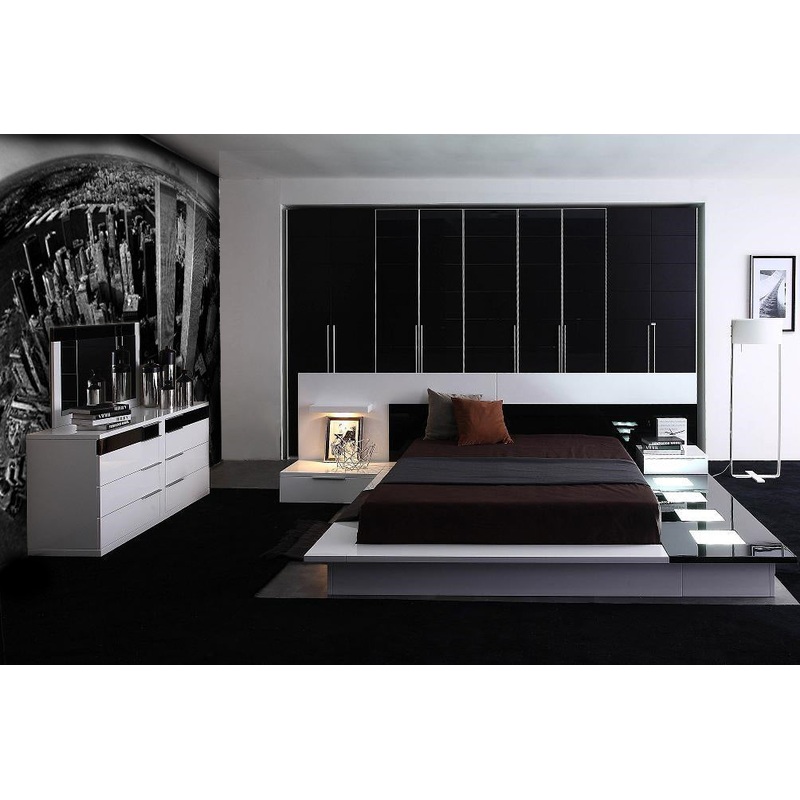 Impera Modern Black And White Lacquer Walk On Platform Bed  Model VGWCIMPERA
