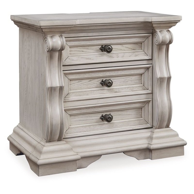 Bruchandi – Three Drawer Night Stand – Antique White