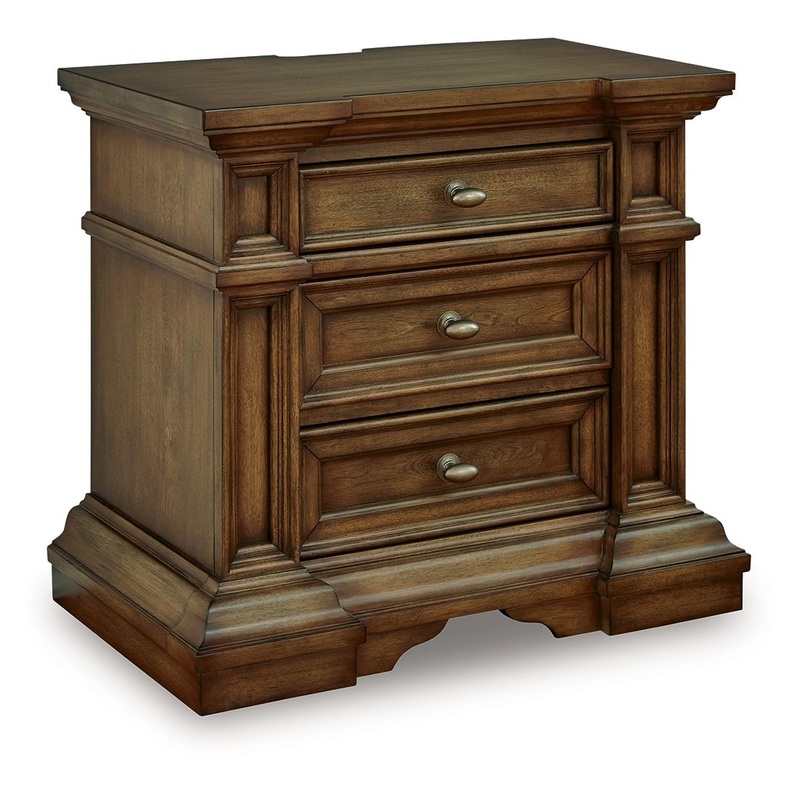 Frantanna – Three Drawer Night Stand – Brown